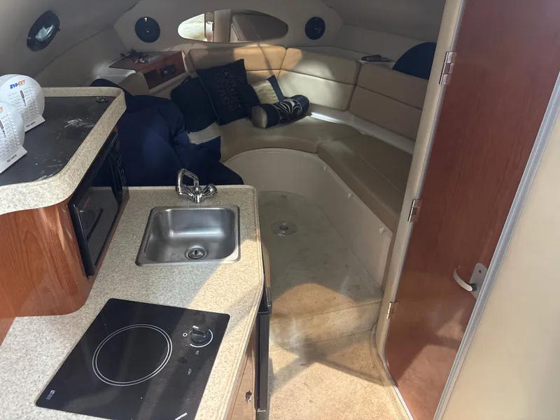 Slide: The Image of Regal Commodore 2665 2007 - 17