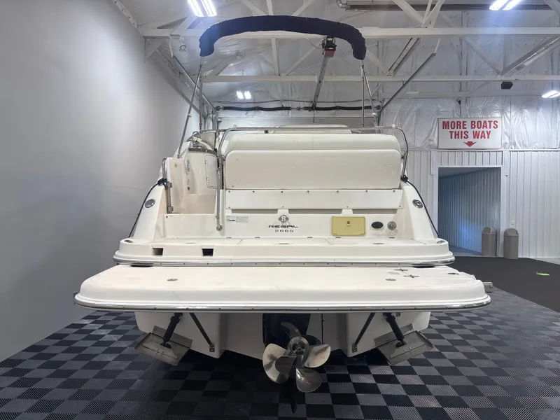 Slide: The Image of Regal Commodore 2665 2007 - 4