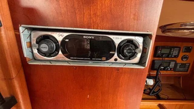 Slide: The Image of Sony stereo system on 2003 J Boats J/46 yacht interior. - 39