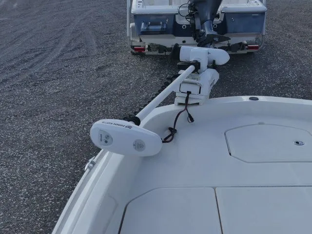 Slide: The Image of Bayliner Element T21 Center Console 2021 - 14