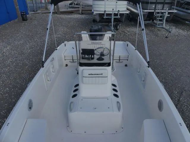 Slide: The Image of Bayliner Element T21 Center Console 2021 - 15