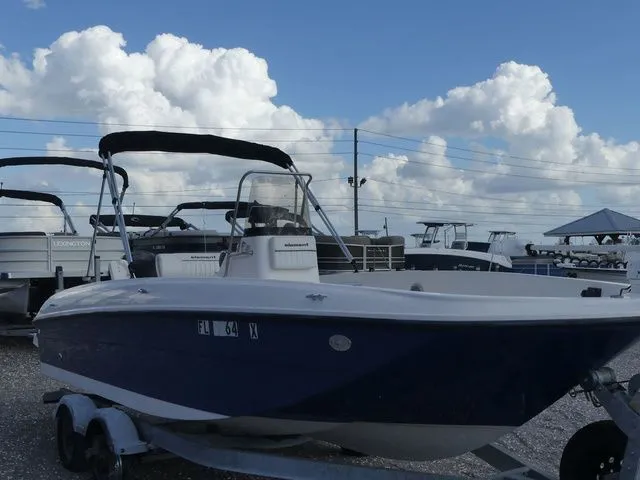 Slide: The Image of Bayliner Element T21 Center Console 2021 - 3