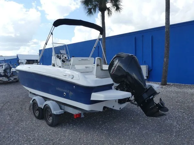 Slide: The Image of Bayliner Element T21 Center Console 2021 - 6