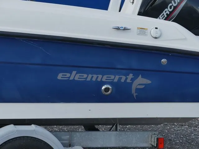 Slide: The Image of Bayliner Element T21 Center Console 2021 - 8