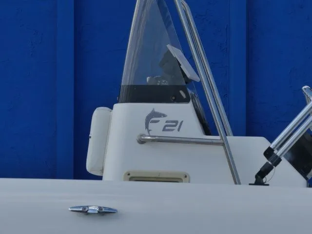 Slide: The Image of Bayliner Element T21 Center Console 2021 - 9