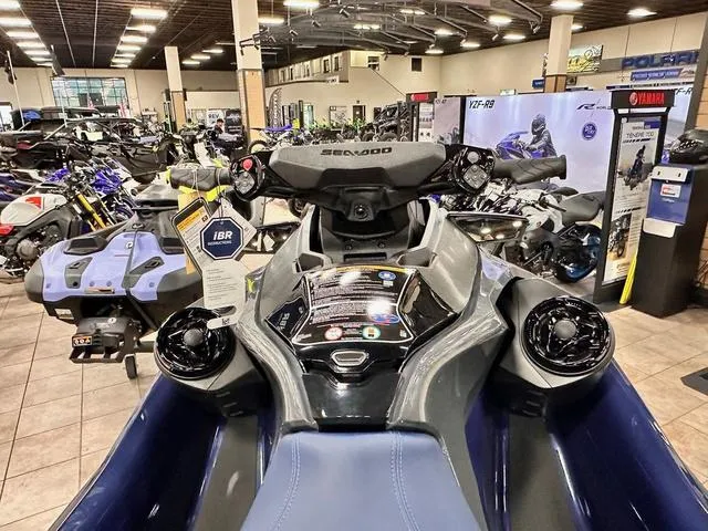 Slide: The Image of Sea-Doo GTX 230 2025 - 5
