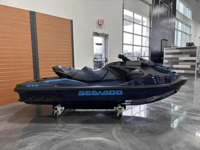 The Image of Sea-Doo GTX 170 2025 - 1