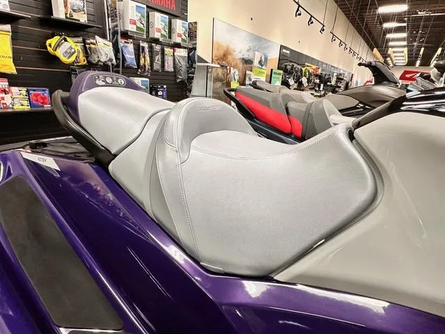 Slide: The Image of Sea-Doo GTI 2025 - 8