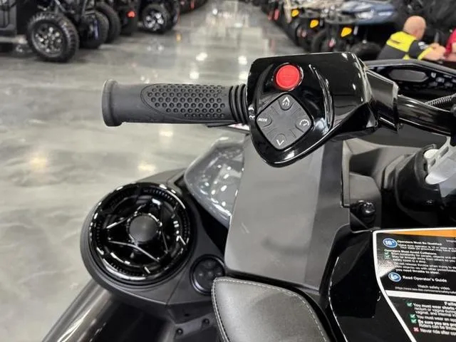 Slide: The Image of Sea-Doo GTR 2025 - 7