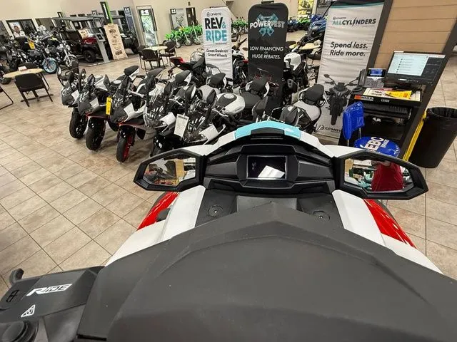 Slide: The Image of Yamaha VX Limited 2025 - 12