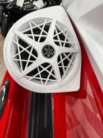 Slide: The Image of Yamaha VX Limited 2025 - 6