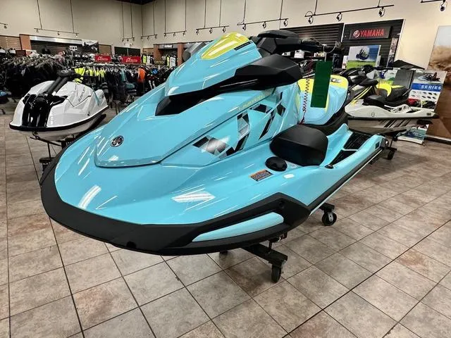 Slide: The Image of Yamaha VX Limited HO 2025 - 4