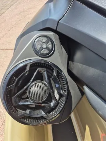 Slide: The Image of Sea-Doo RXT-X 2025 - 5