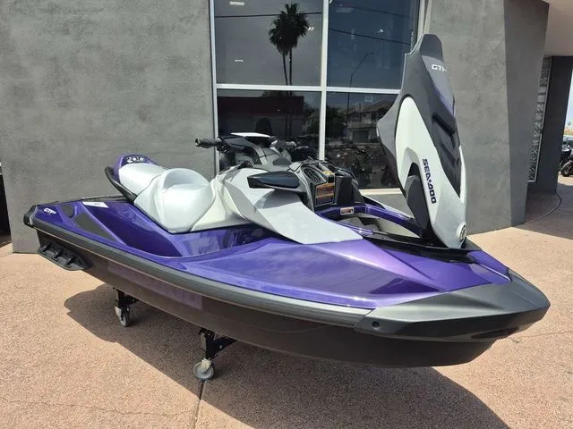 Slide: The Image of Sea-Doo GTI 2025 - 11