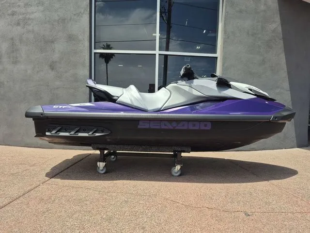 Slide: The Image of Sea-Doo GTI 2025 - 12