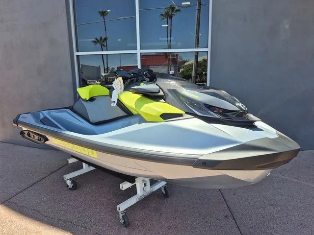 The Image of Sea-Doo RXP-X 325 2025 - 1