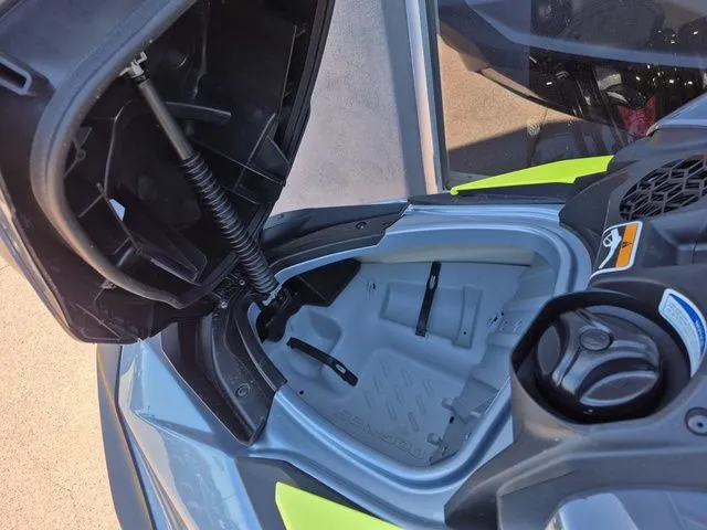 Slide: The Image of Sea-Doo RXP-X 325 2025 - 10