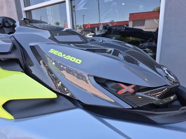 Slide: The Image of Sea-Doo RXP-X 325 2025 - 18