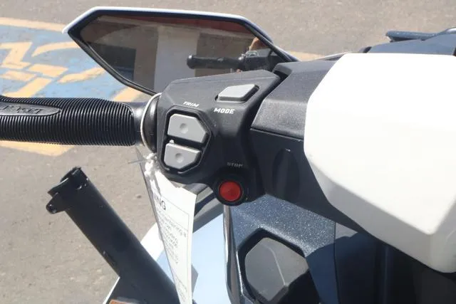 Slide: The Image of Kawasaki Ultra 160 2025 - 10