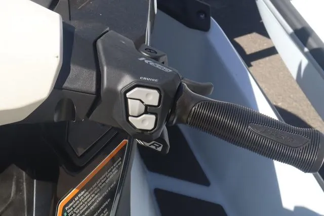 Slide: The Image of Kawasaki Ultra 160 2025 - 11