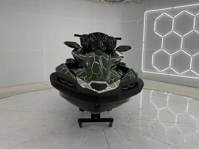 Slide: The Image of Kawasaki Ultra 160 2025 - 3