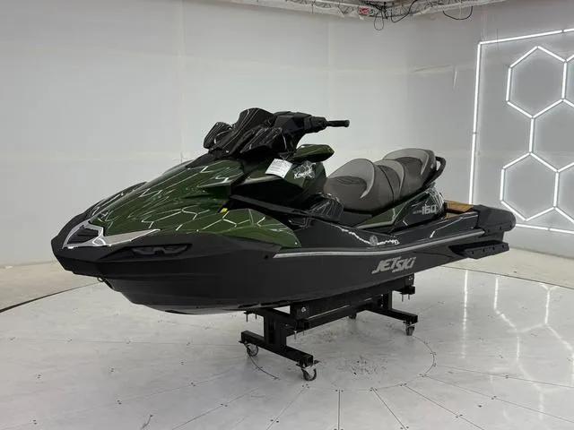 Slide: The Image of Kawasaki Ultra 160 2025 - 4