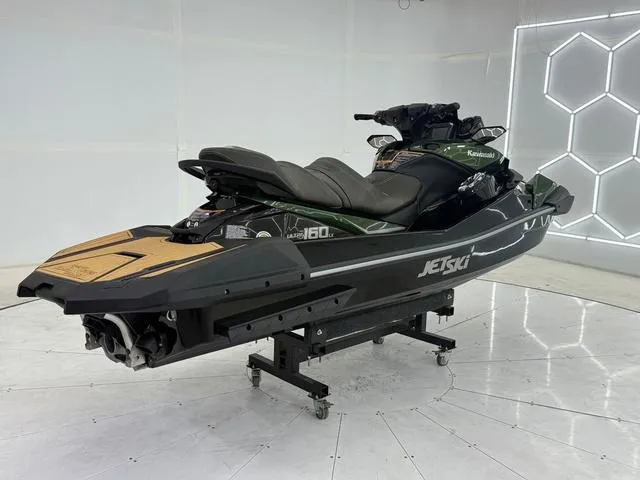 Slide: The Image of Kawasaki Ultra 160 2025 - 8