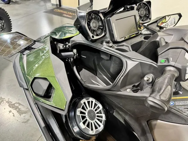 Slide: The Image of Kawasaki Ultra 160 2025 - 10