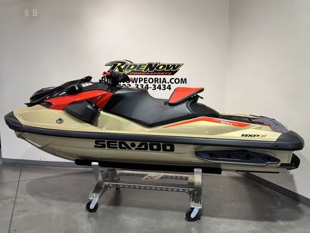 The Image of Sea-Doo RXP-X 325 2025 - 1