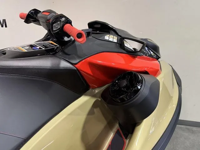 Slide: The Image of Sea-Doo RXP-X 325 2025 - 15