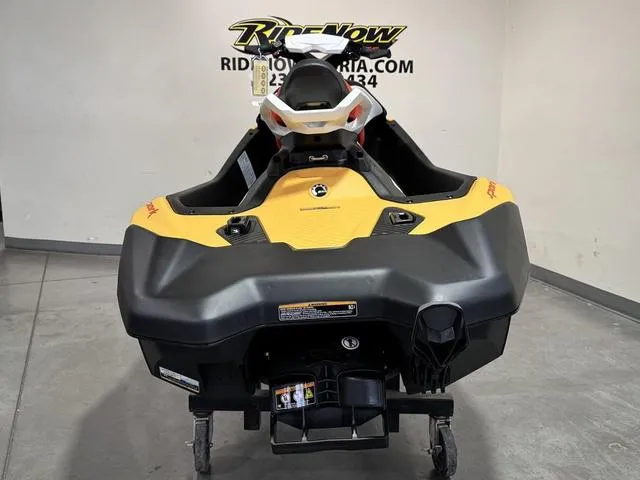 Slide: The Image of Sea-Doo Spark for 3 2025 - 7