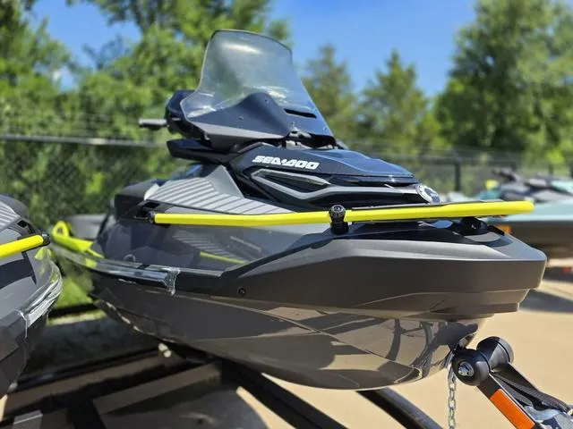 Slide: The Image of Sea-Doo Explorer Pro 2025 - 15