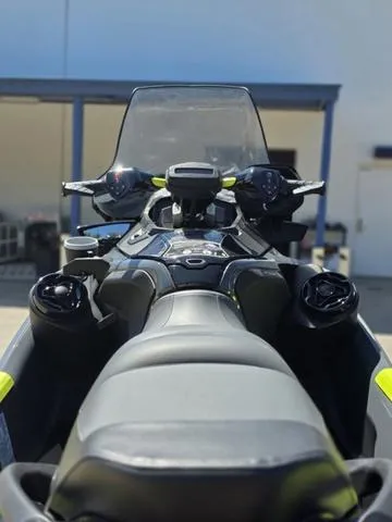 Slide: The Image of Sea-Doo Explorer Pro 2025 - 17