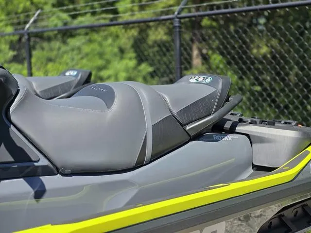Slide: The Image of Sea-Doo Explorer Pro 2025 - 5