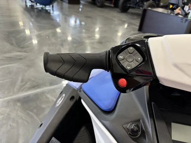 Slide: The Image of Sea-Doo Spark for 3 2025 - 10