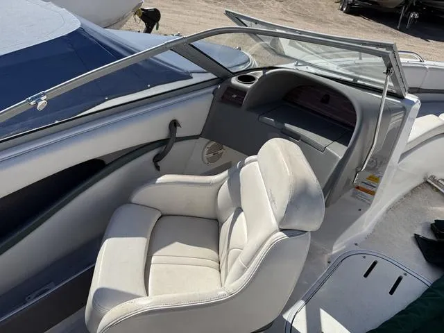 Slide: The Image of Four Winns 190 Horizon 2001 - 4