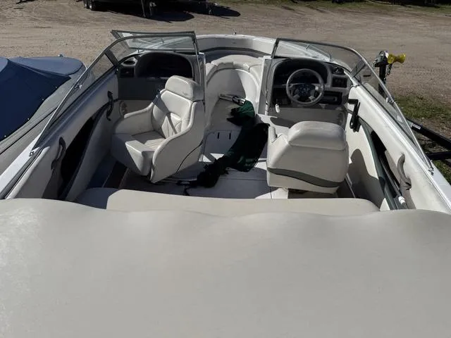 Slide: The Image of Four Winns 190 Horizon 2001 - 12