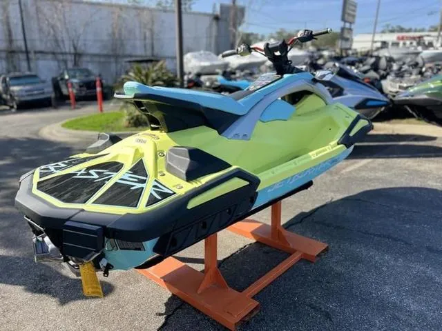 Slide: The Image of Yamaha JetBlaster PRO 3-Up 2025 - 4