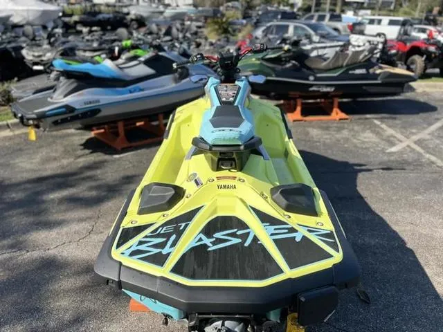 Slide: The Image of Yamaha JetBlaster PRO 3-Up 2025 - 6
