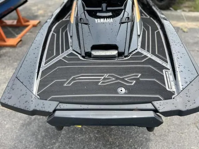 Slide: The Image of Yamaha FX Cruiser HO with Audio 2025 - 8