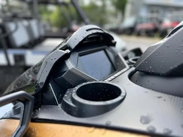 Slide: The Image of Yamaha FX Cruiser HO with Audio 2025 - 9