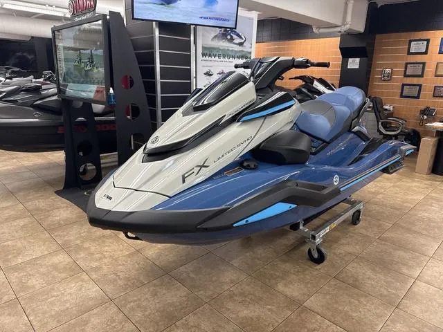 Slide: The Image of Yamaha FX Limited SVHO 2025 - 15