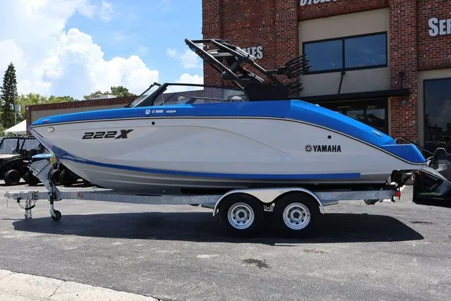 Slide: The Image of Yamaha 222XD-SPACE BLUE 2025 - 3