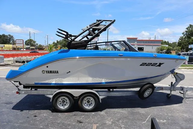 Slide: The Image of Yamaha 222XD-SPACE BLUE 2025 - 7