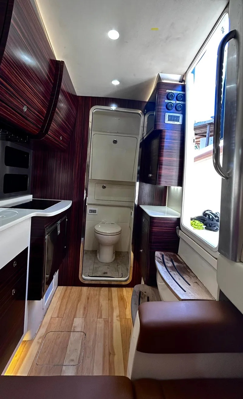 Slide: The Image of Scout 420 LXF 2016 - 11