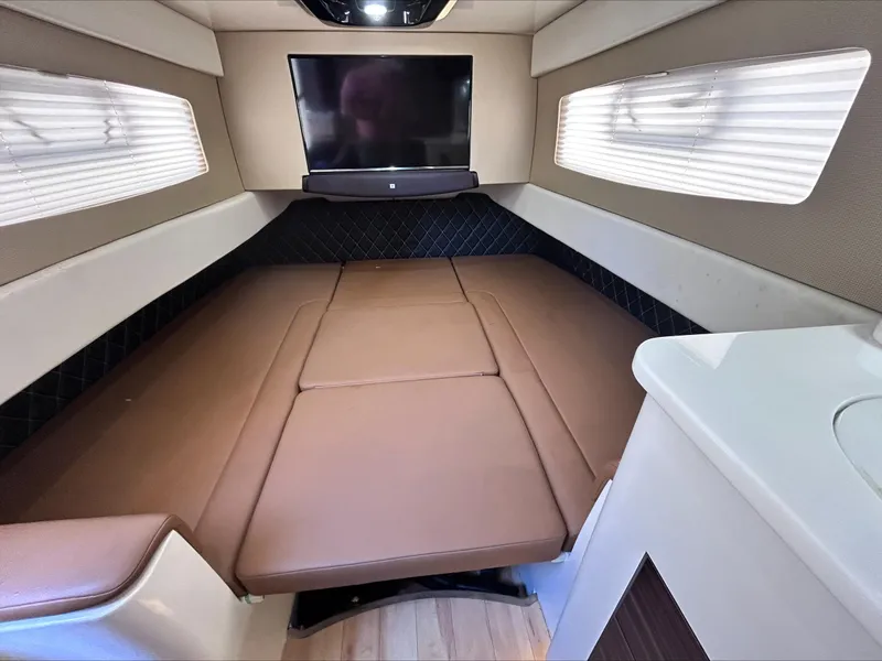 Slide: The Image of Scout 420 LXF 2016 - 14