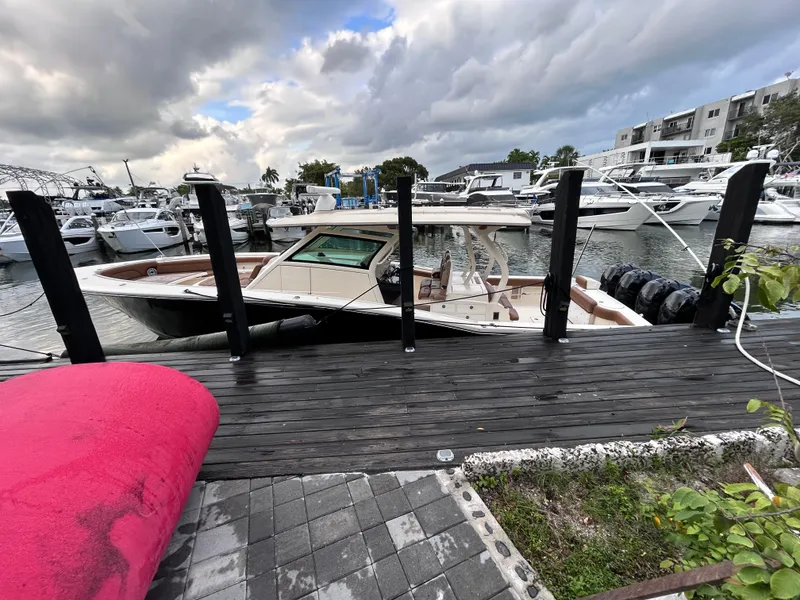 Slide: The Image of Scout 420 LXF 2016 - 24