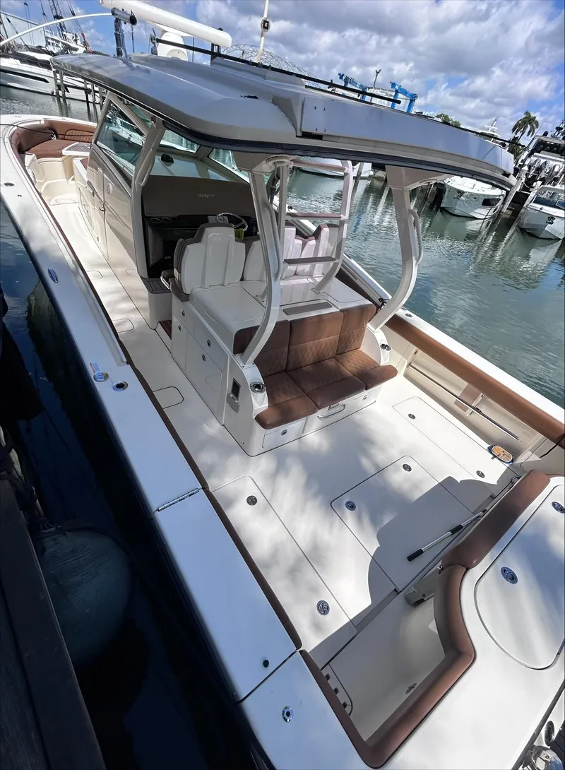 Slide: The Image of Scout 420 LXF 2016 - 4