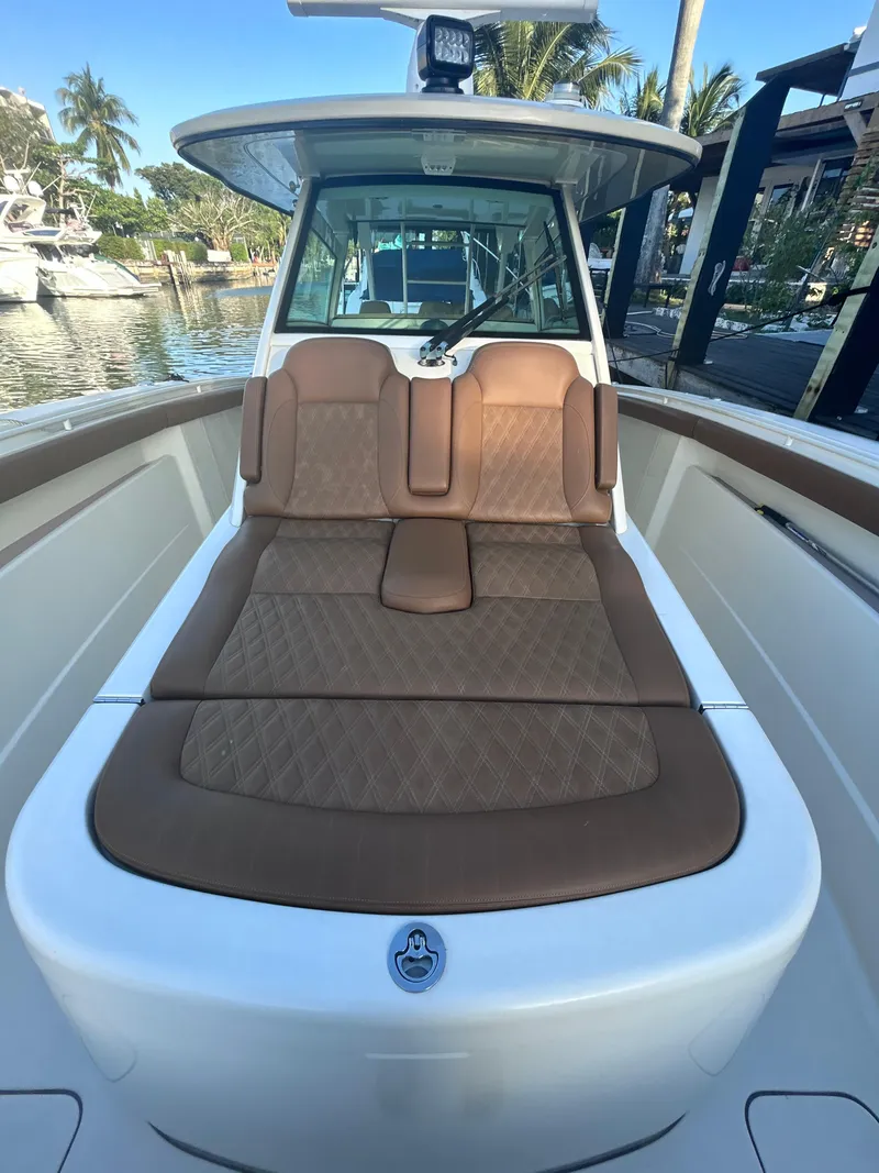 Slide: The Image of Scout 420 LXF 2016 - 7