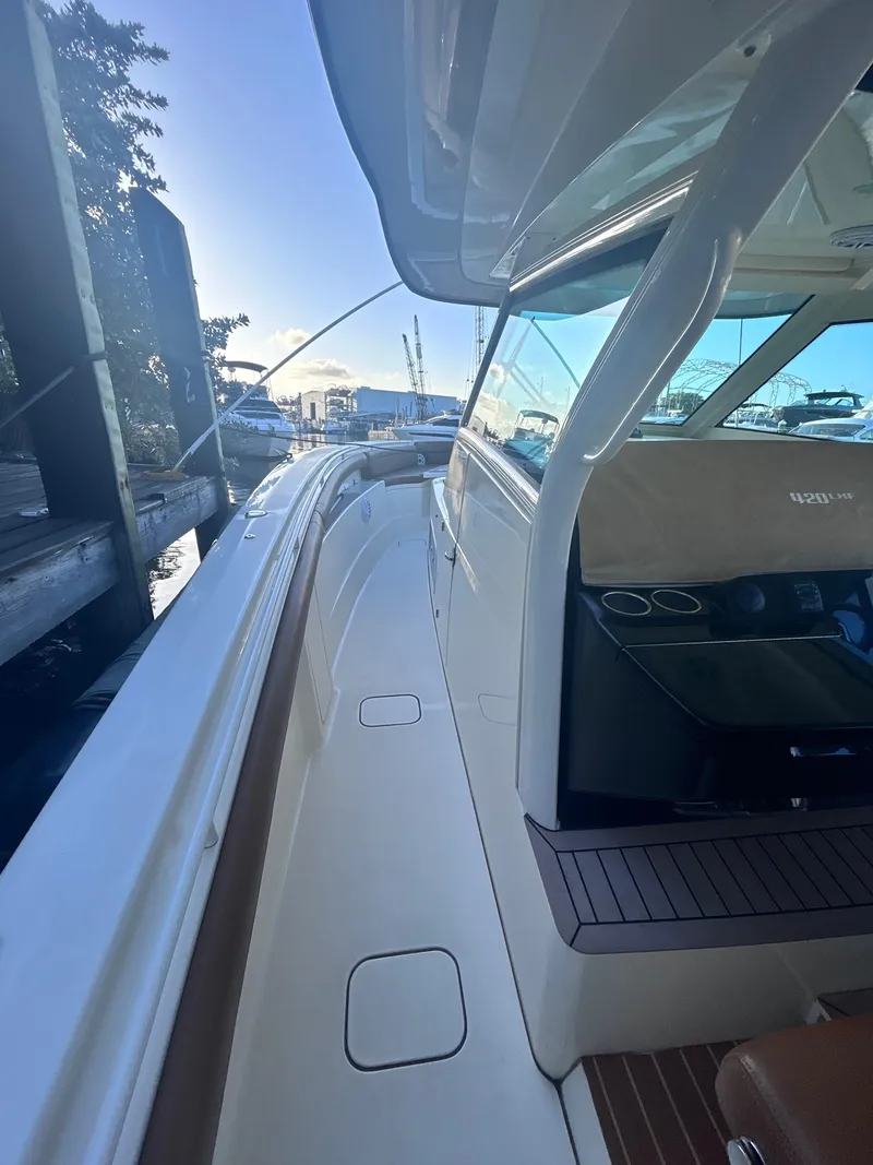 Slide: The Image of Scout 420 LXF 2016 - 8